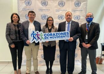 Lanzan campaña corazones en movimiento para apoyar a los migrantes.