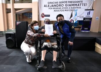 Programa del Aporte Económico del Adulto Mayor llega a los municipios del departamento de Guatemala.