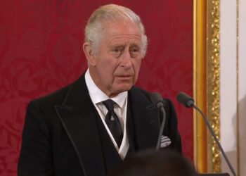 El Consejo de Ascensión proclama a Carlos III como nuevo rey