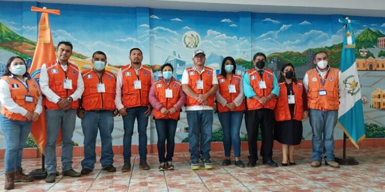 Acreditan a Codred de Chimaltenango