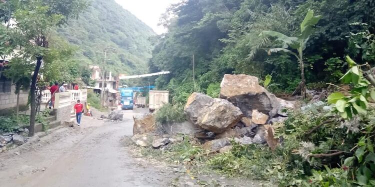 Gobierno asiste a pobladores afectados por las lluvias en Huehuetenango