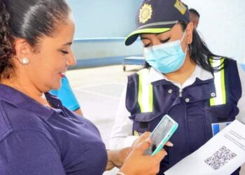 Departamento de Tránsito lleva proyecto Motorista Segura a Guazacapán