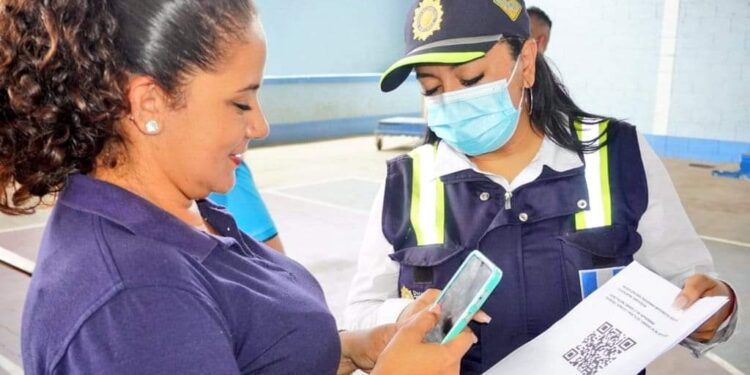 Departamento de Tránsito lleva proyecto Motorista Segura a Guazacapán