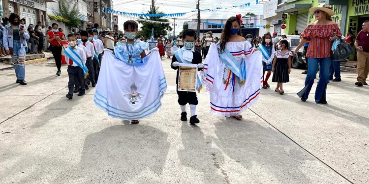 Jutiapa reactiva caminatas y desfiles cívicos