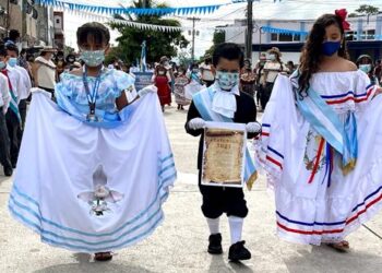 Jutiapa reactiva caminatas y desfiles cívicos