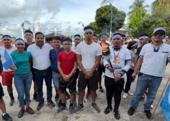 Petén enciende fuego patrio para caravanas de distintos departamentos