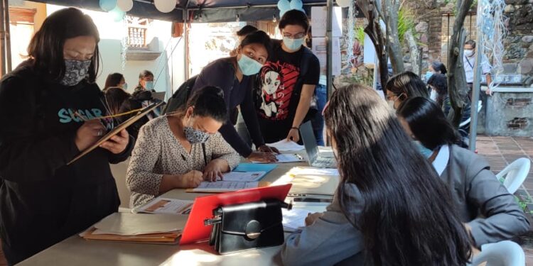 Feria de empleo favorece a vecinos de Sacatepéquez y Chimaltenango