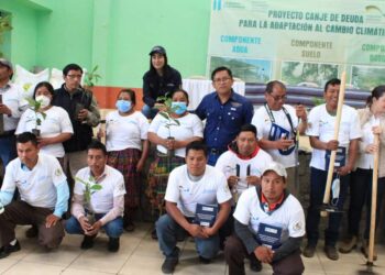 Canje de Deuda para la Adaptación al Cambio Climático beneficia a familias de San Pedro Jocopilas