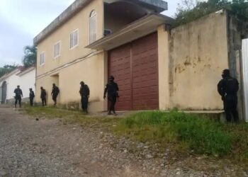 PNC efectúa allanamientos por varios casos en investigación