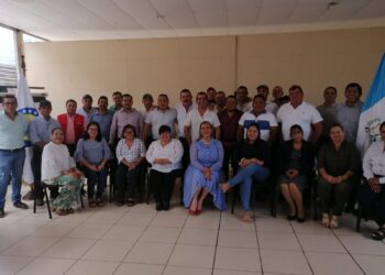 Educación trabaja en implementación de escuelas técnicas de campo en Zacapa