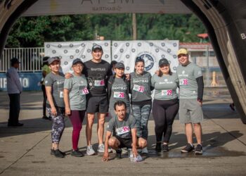 Efectúan carrera para conmemorar aniversario de Empornac