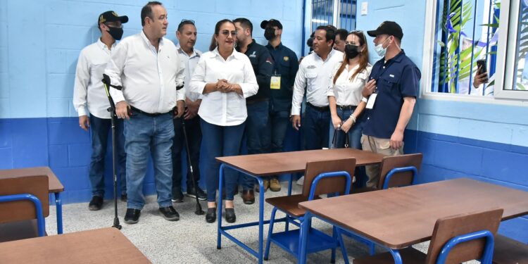 Reparación de Escuela Centenario, en Suchitepéquez, beneficiará a estudiantes de barrio Real Samuc