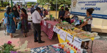 Emprendedores de Sumpango estuvieron presentes en la feria Artesanal y Gastronómica. /Foto: Muni Sumpango