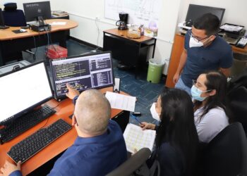 Fortalecen diseño estadístico de peso y talla para escolares