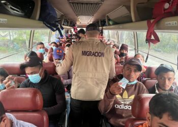 Rechazan ingreso de más de 450 migrantes al territorio
