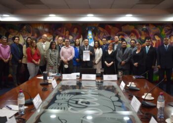 Establecen fórmula para determinar aumento al salario mínimo