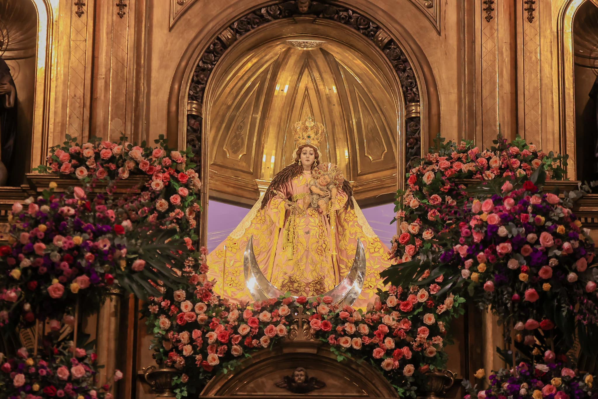 Virgen del Rosario recorre las calles del Centro Histórico