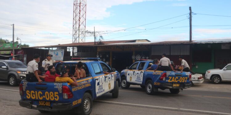 Trasladan a Migración a 113 extranjeros por ingreso irregular al país