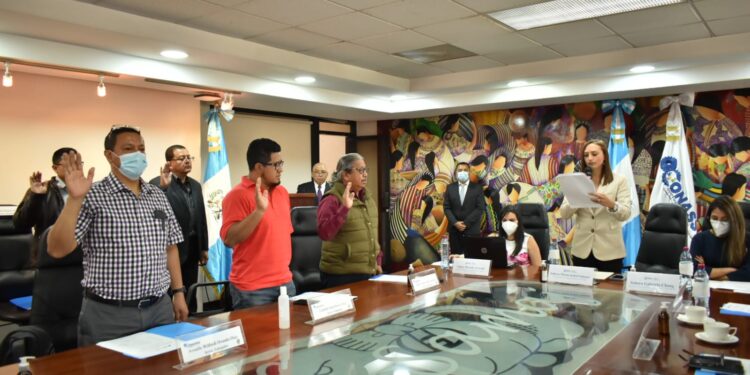 Asume junta directiva de Consejo Nacional de Salud y Seguridad Ocupacional