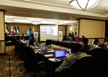 Guatemala fortalece mecanismos para distribución y consumo de medicamentos seguros