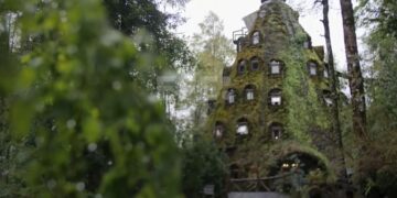 Los hoteles mágicos del sur de Chile que se funden con la naturaleza