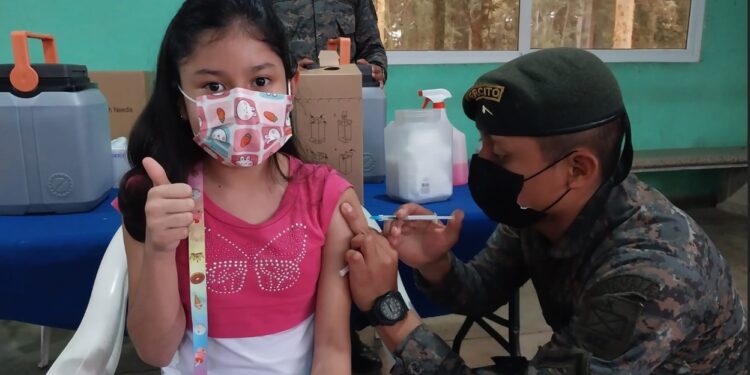 Plan de vacunación contra el COVID-19 continúa avanzando