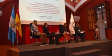 Capacitan a actores locales sobre gestión de la cooperación para el desarrollo