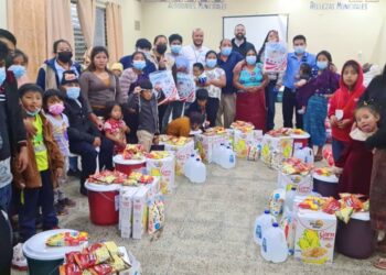 Entrega de insumos en Huehuetenango