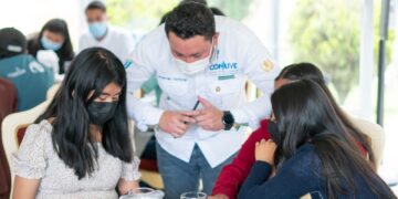 Intercambian propuestas e ideas a favor de la juventud
