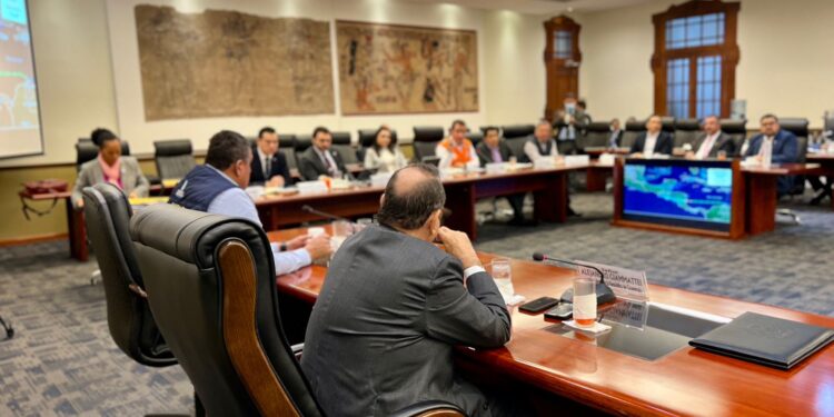 Gobierno da seguimiento a atención ante paso de Julia