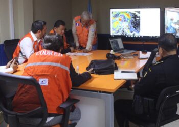 Centros de operaciones de emergencia mantienen acciones de respuesta