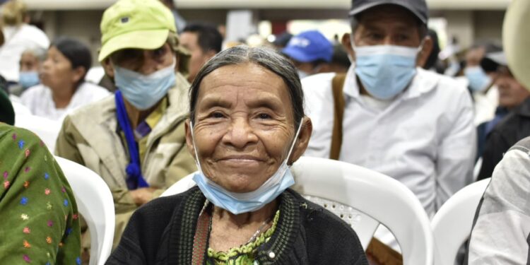 Cerca de 9 mil adultos mayores reciben aporte económico en Alta Verapaz