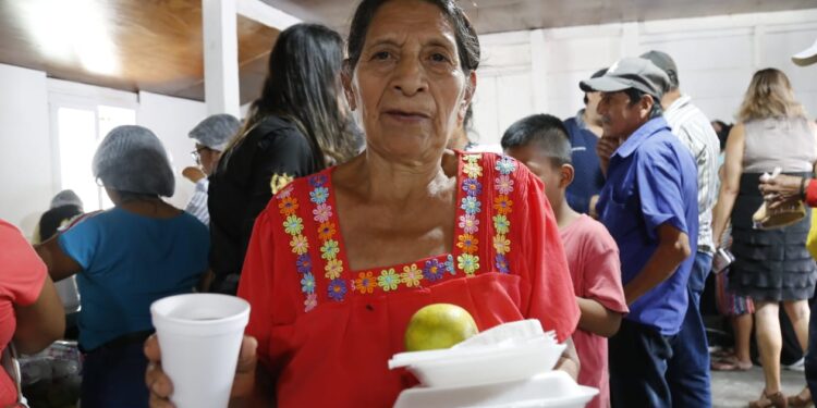Comedor social contribuye a la seguridad alimentaria en San Pablo Jocopilas
