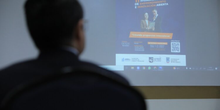 Presentan congreso sobre innovación y tecnología. /Foto: Gilber García