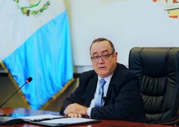 Presidente reitera compromiso de su Política General de Gobierno