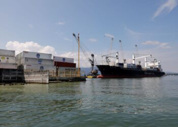 Ejecutivo promueve proyectos para beneficio de pescadores izabalenses