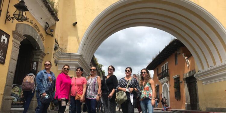 Seis agencias de viajes en Los Ángeles, California, visitaron Guatemala.