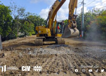 Trabajos para mejorar la transitabilidad entre Zacapa y Chiquimula.