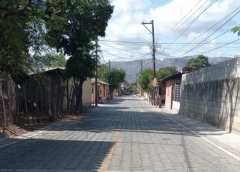 Continúa mejoramiento de conectividad vial en La Unión y Gualán