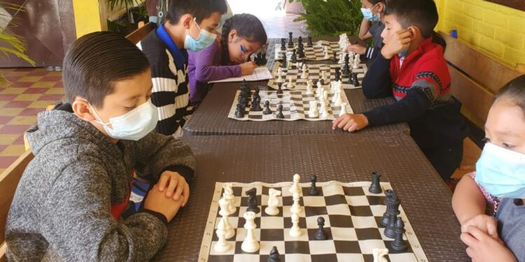 Jóvenes Protagonistas beneficia a 160 menores de Malacatancito