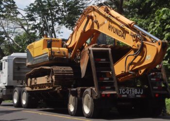Covial comienza reparación de borda en río Achiguate