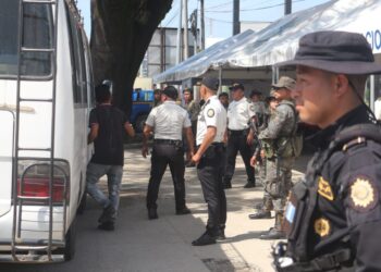 Controlan paso de migrantes en ruta al Atlántico