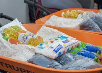 Más de 3 mil familias de Salamá reciben dotación de alimentos