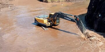 CIV y Cuerpo de Ingenieros trabajan en encauzamiento del río Guachipilín