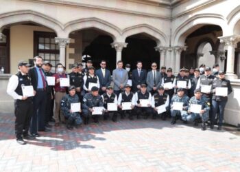 Agentes fortalecen conocimientos para combatir el contrabando aduanero