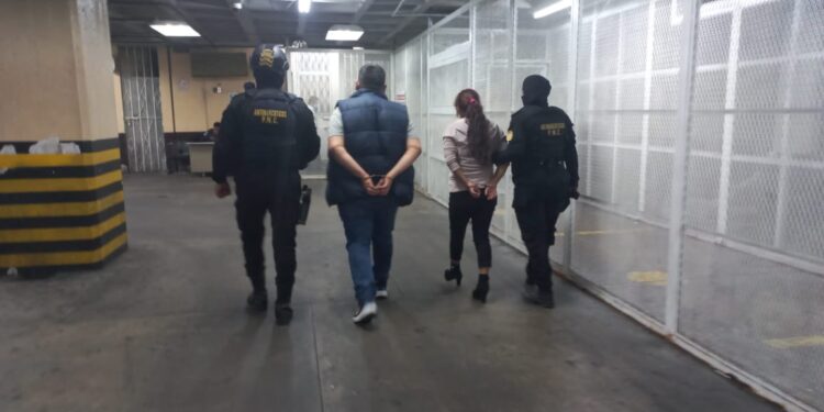 Operativos contra el narcomenudeo dejan cinco capturados