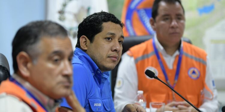 Sistema Conred se prepara ante posibles efectos de tormenta tropical Lisa