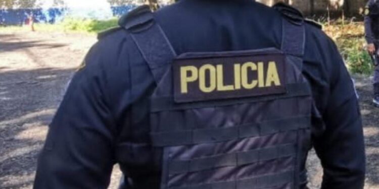 Acciones policiales permiten el combate a las extorsiones. /Foto; PNC