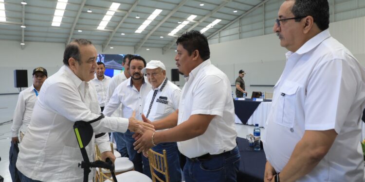Alcaldes de Petén agradecen seguimiento a compromisos presidenciales
