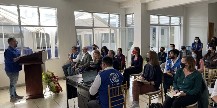 Destacan funcionamiento de modelo de atención para migrantes en Quetzaltenango